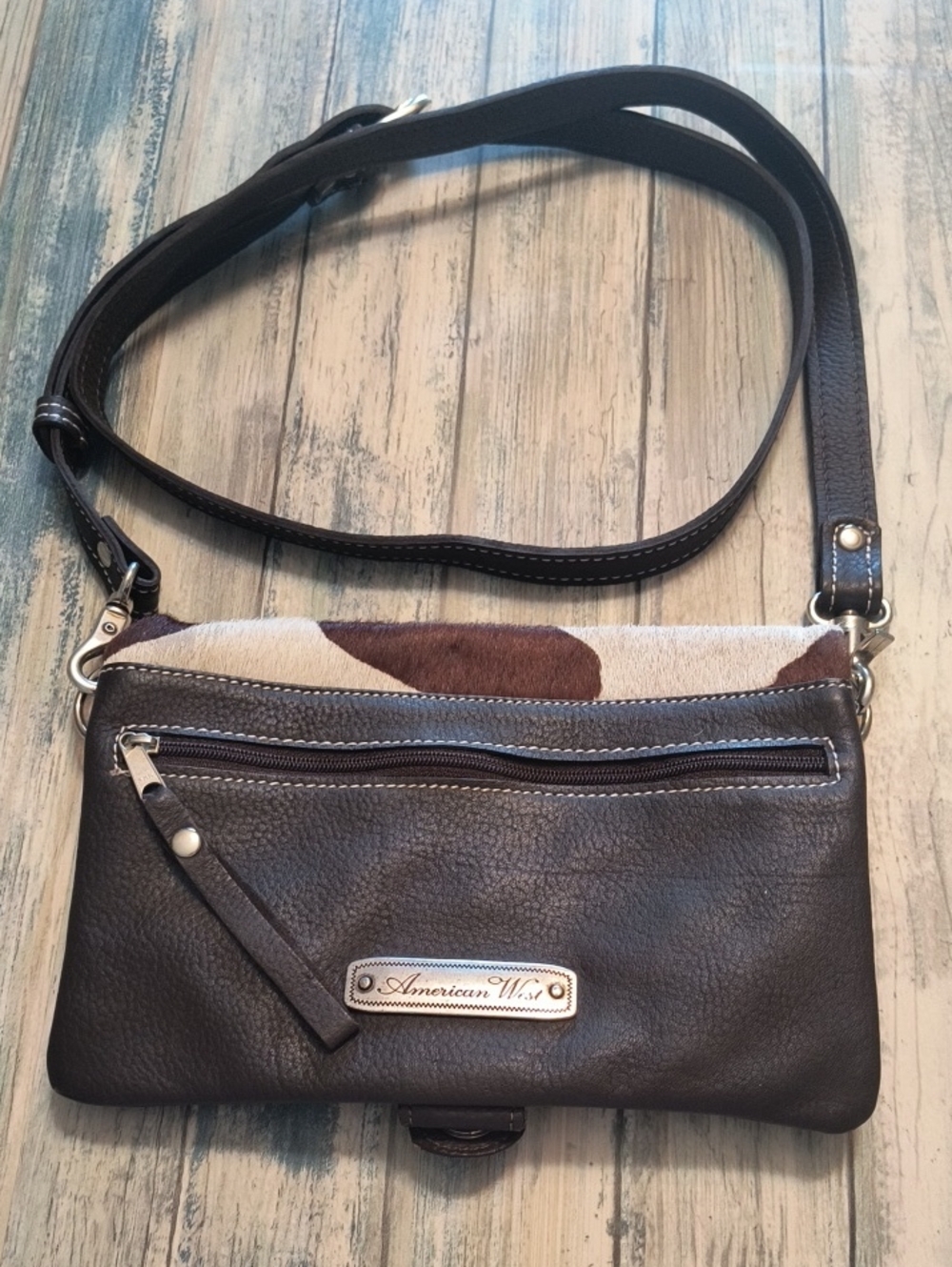 American West Cowhide Crossbody Bag - Picture 7 of 7